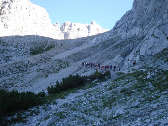 13  Tag 2   Kleine Gruppe Edelgriess Ramsauer Klettersteig.JPG